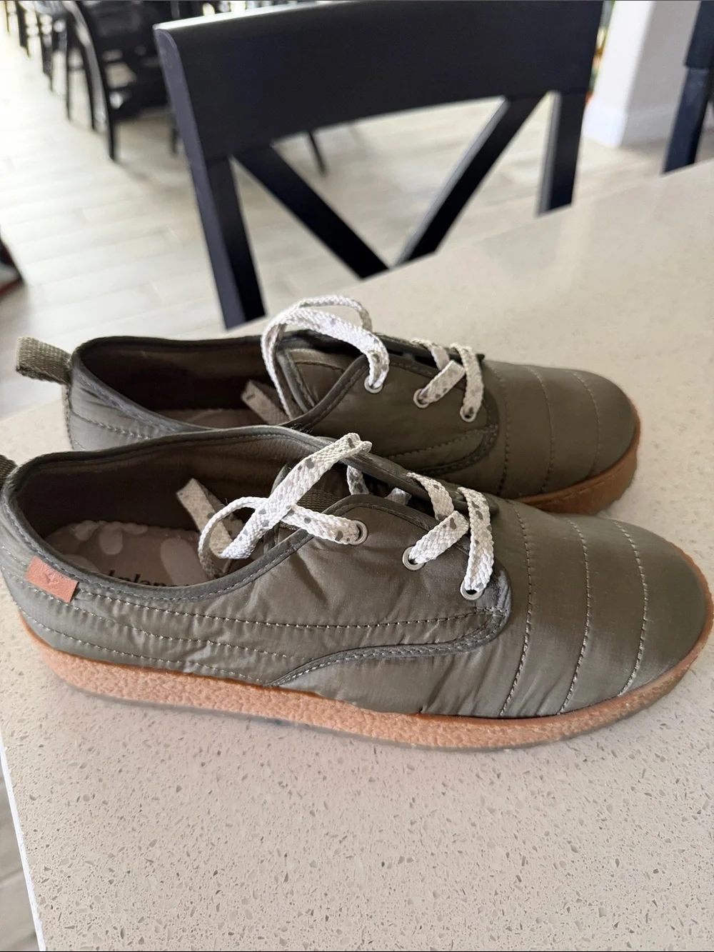 Cool Planet by Steve Madden Puffer Sneaker Olive Green 7